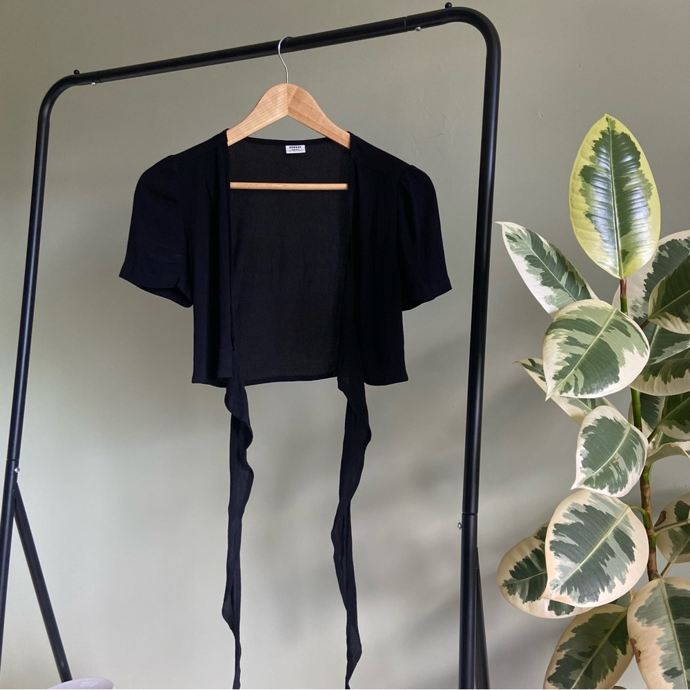 SUNDAY BEST WRAP TOP, Size XS